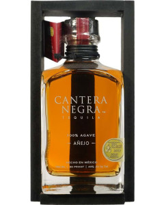 Cantera Negra Añejo Tequila