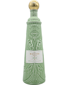 El Mágico Añejo Tequila