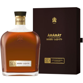 Ararat Nairi 20 Year Gift