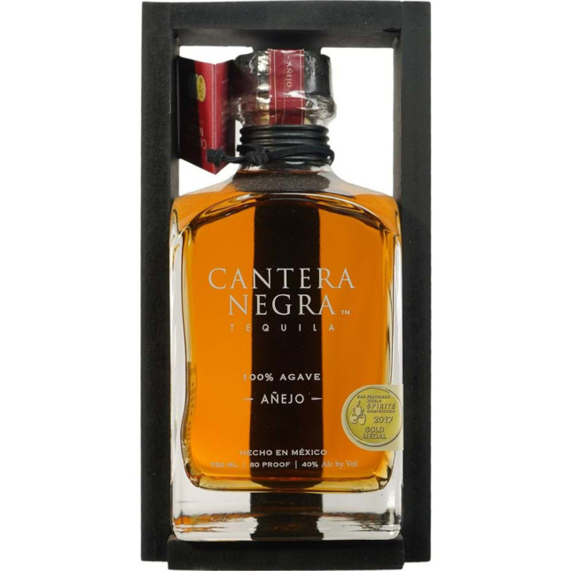 Cantera Negra Añejo Tequila
